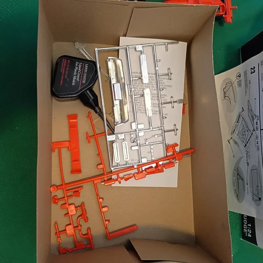 Monogram Model Kit '69 Pontiac GTO 